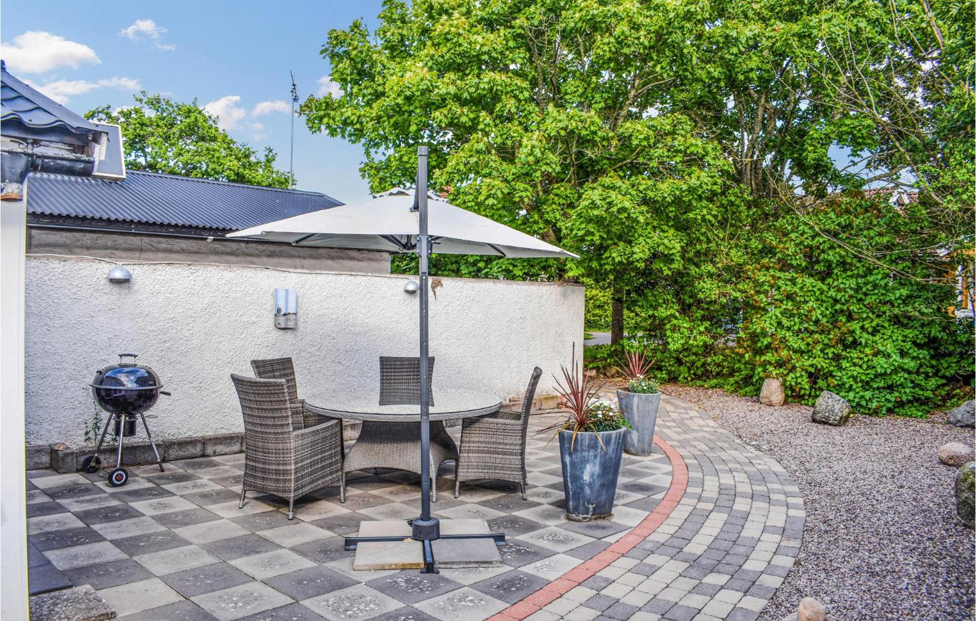 Gorgeous Home In Borgholm With Wifi Zewnętrze zdjęcie